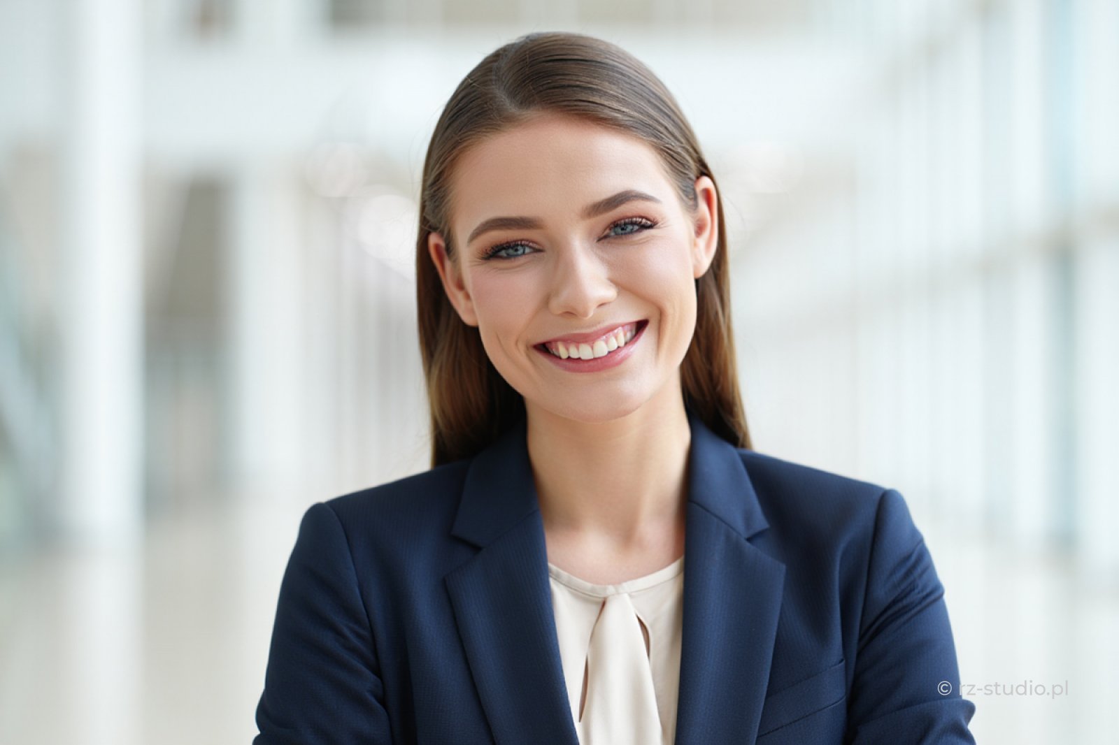 Więcej niż garnitur – czyli jak zdjęcie biznesowe może opowiedzieć Twoją historię