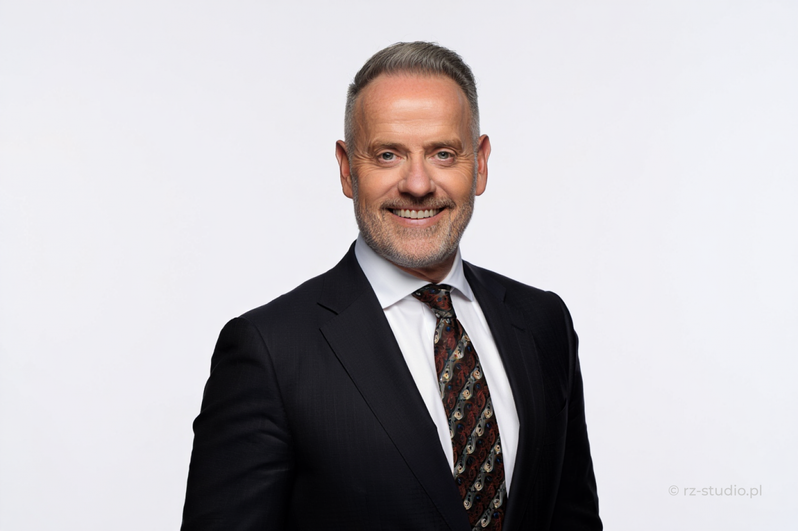 Fotografia biznesowa na tle konkurencji – co wyróżnia najlepsze zdjęcia?