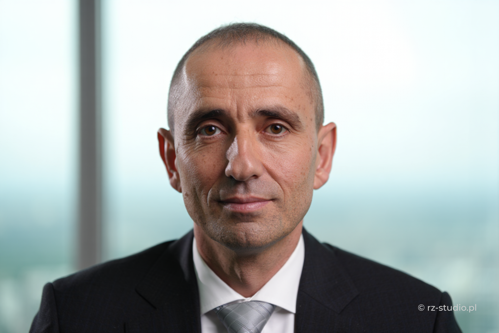 Kolory w fotografii biznesowej – jak odpowiednia paleta barw wpływa na odbiór?